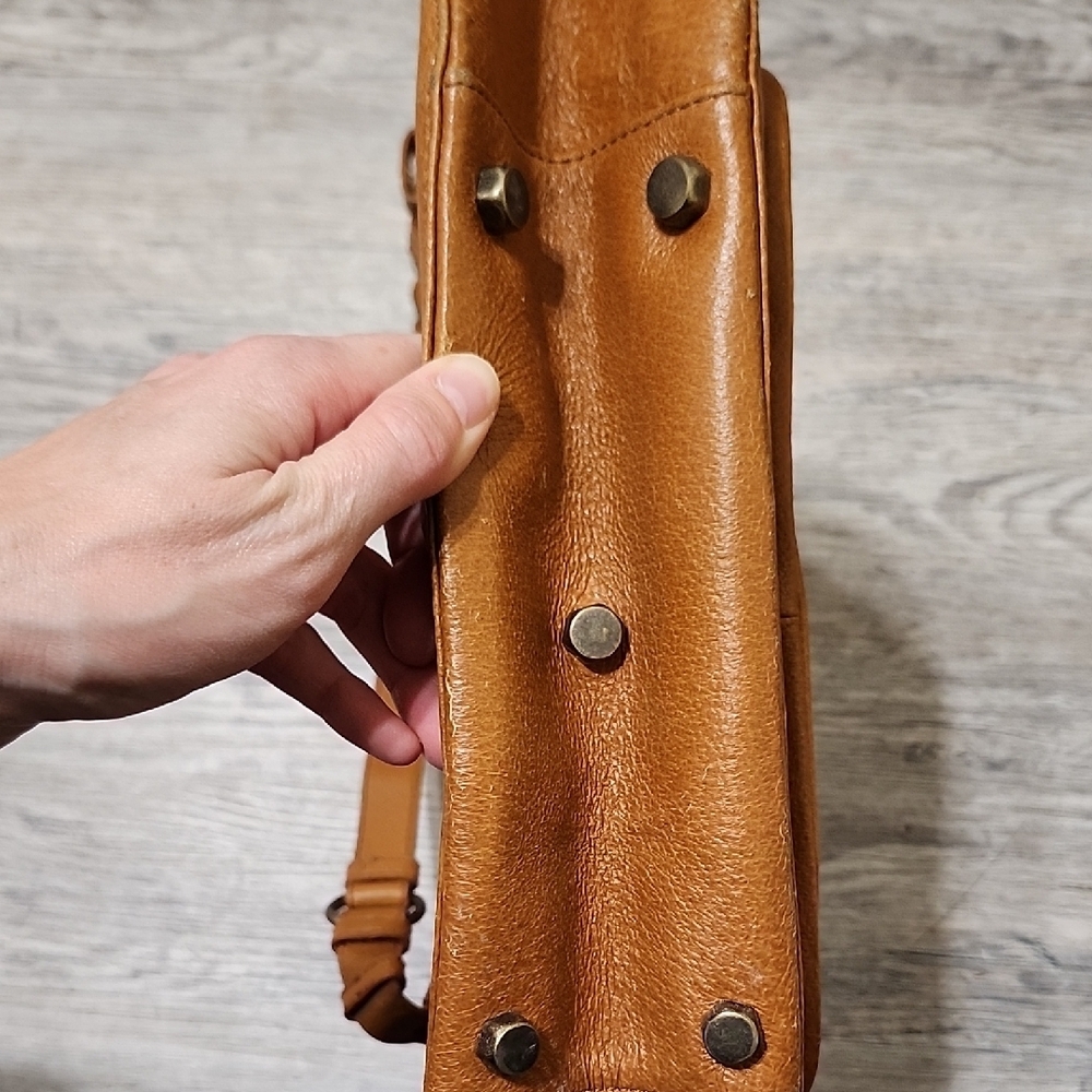Worth Tan Shoulder Bag with Flap Closure - Picture 11 of 11